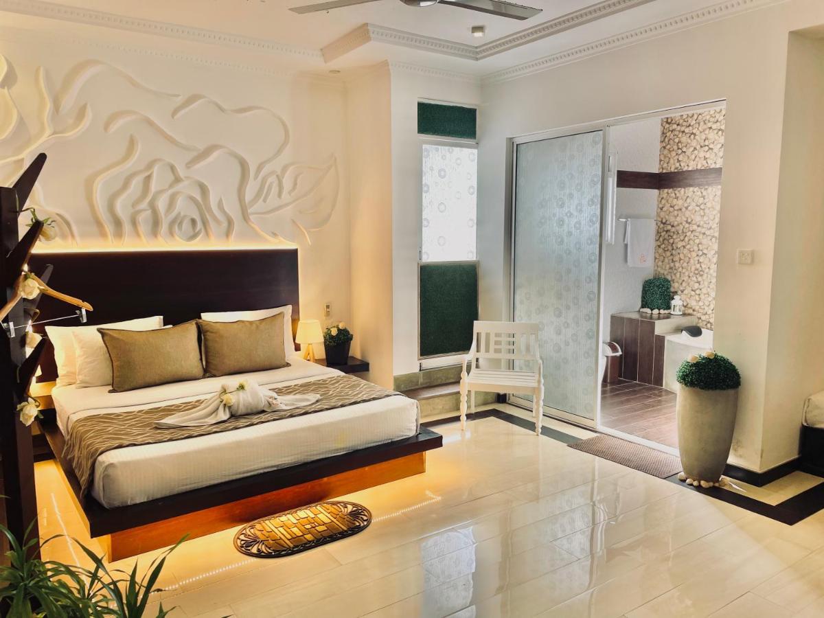 8 Plus Luxury Apartments Negombo Exterior foto