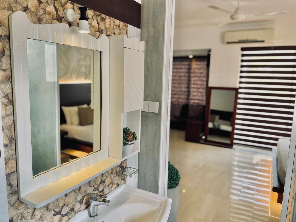 8 Plus Luxury Apartments Negombo Exterior foto