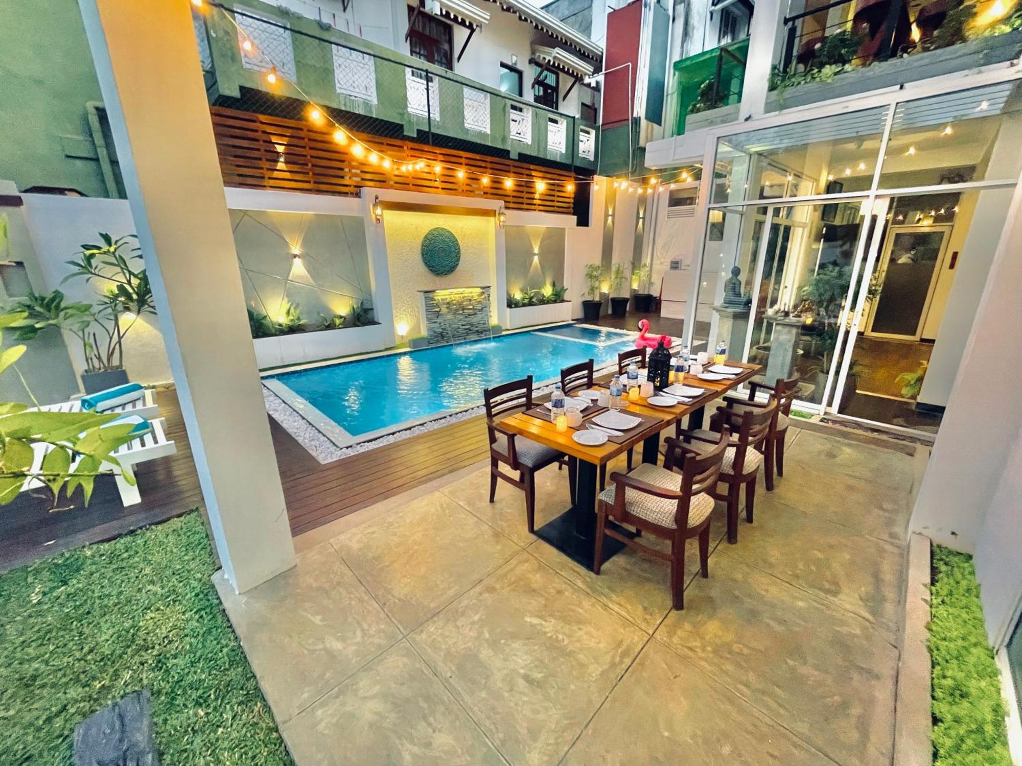 8 Plus Luxury Apartments Negombo Exterior foto